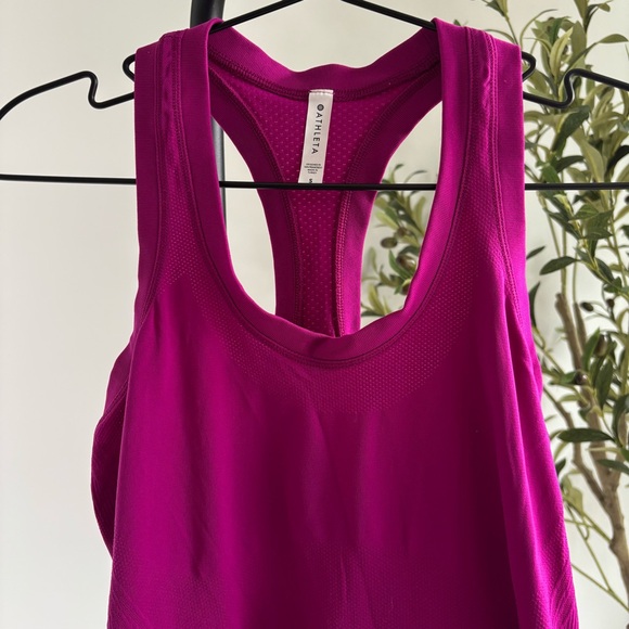 • [Athleta] Racerback Tank • - Picture 3 of 8